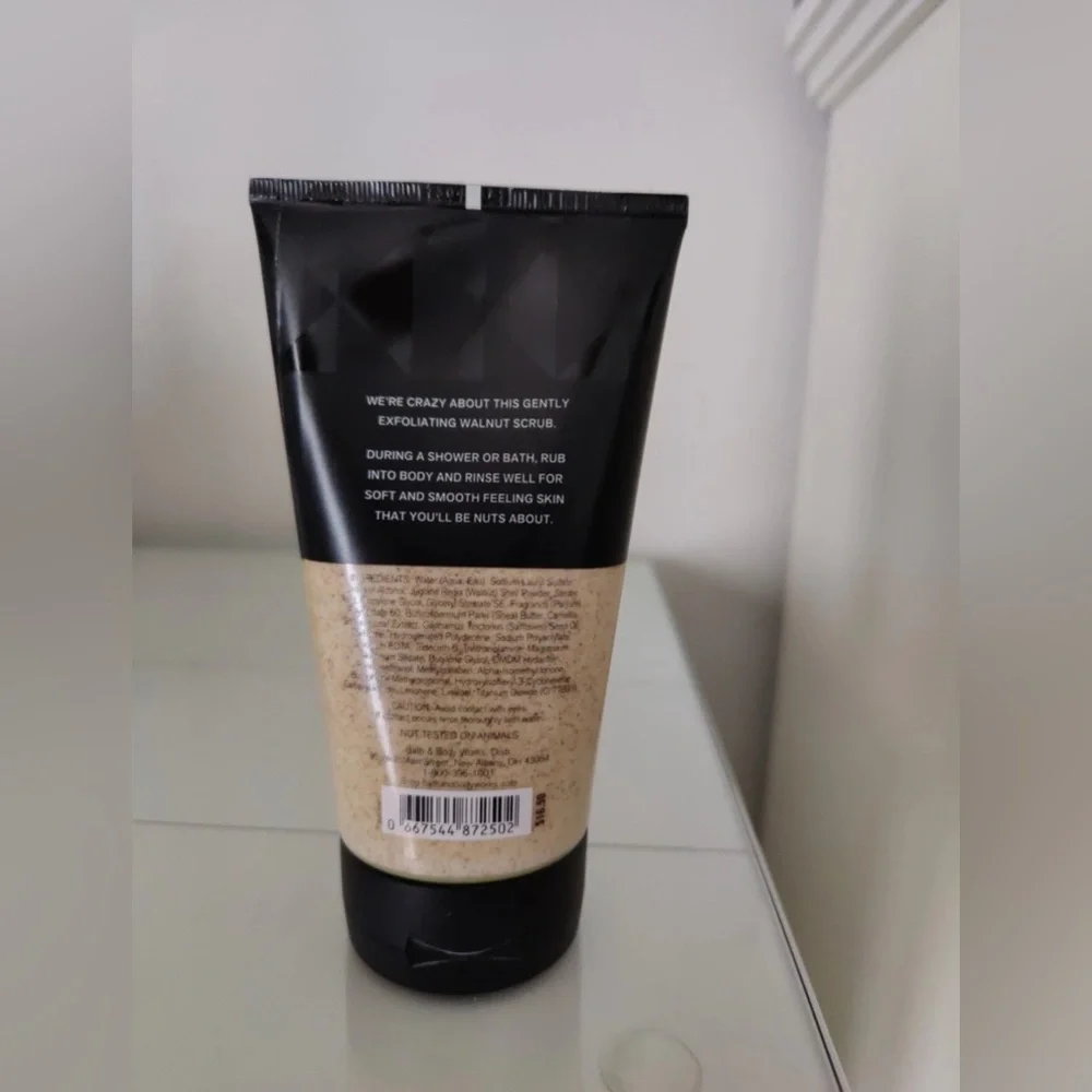 Bath & Body Works Walnut Body Scrub Exfoliating Shea Butter 8oz NWT